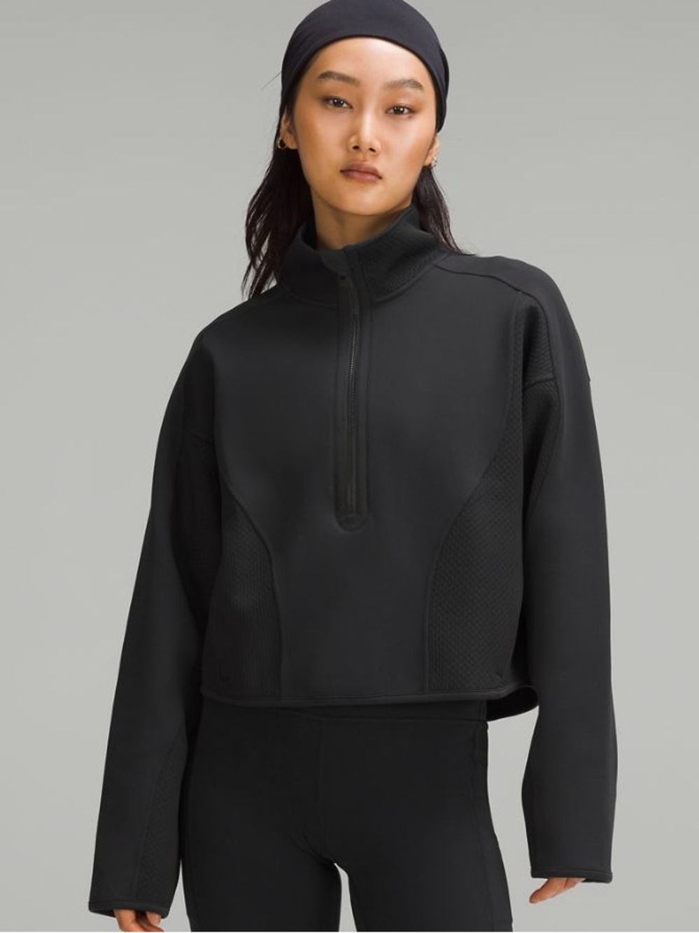 LULULEMON | Mixed Fabric Half Zip Pullover in Black | 4 - Picture 1 of 5
